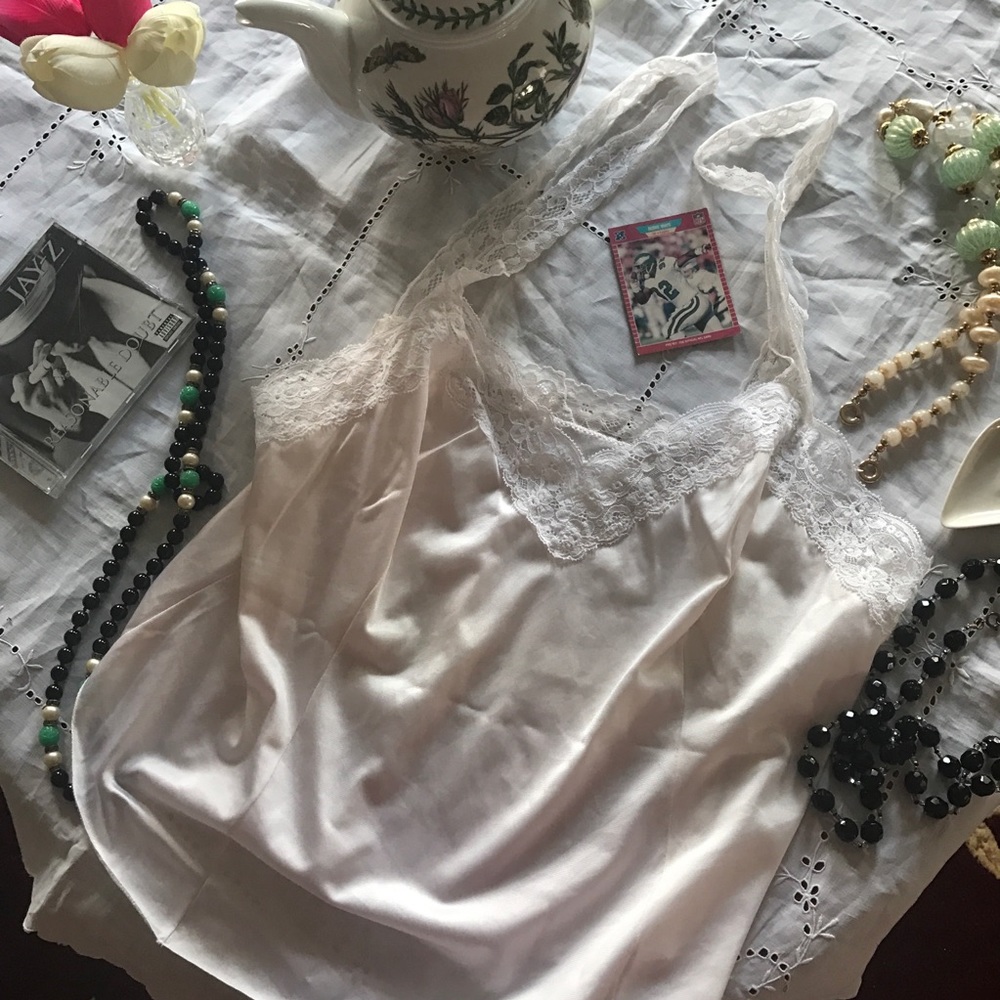 VNTG 70’s Sexy Lace Camisole Cami Top True Vintage Tank Large Y2k Vibes Baby Tee